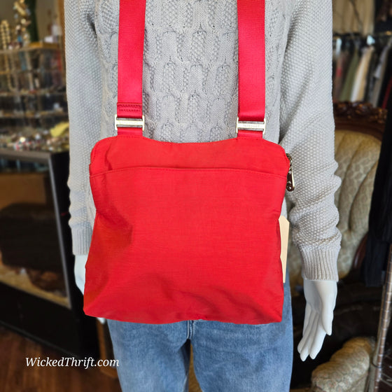 BAGGALLINI Red Travel Bag